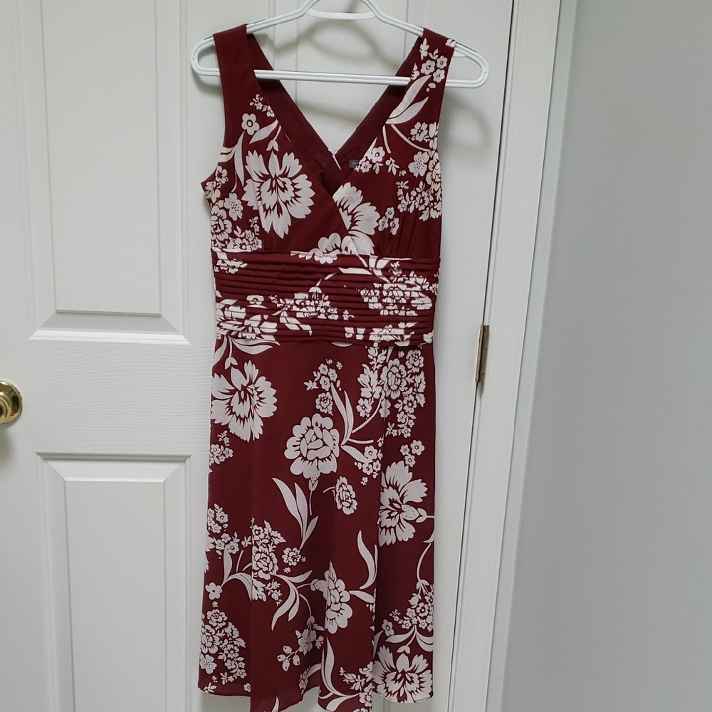Ann Taylor Burgundy and Cream Floral V-Neck Midi Dress